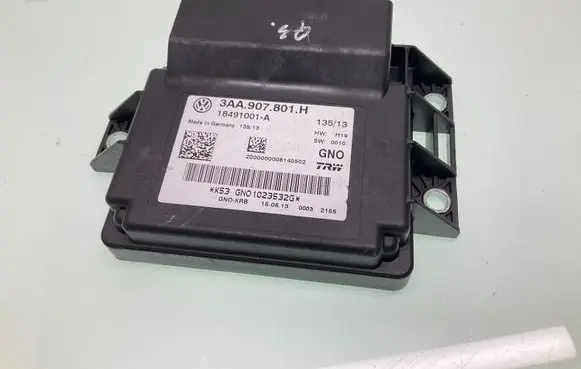 Audi Q3 8U Hand brake control module 3AA907801H 18491001A 2000000008140502