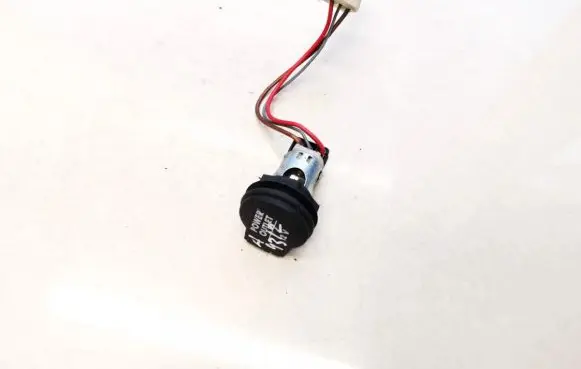 Volkswagen Touareg I Cigarette lighter 