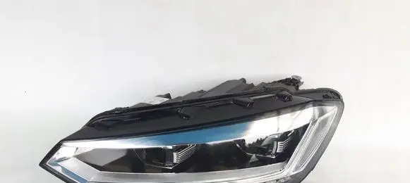 Volkswagen Touran III Headlight/headlamp