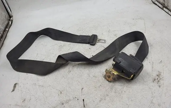 Audi A4 S4 B5 8D Middle seatbelt (rear) 4A0857713N
