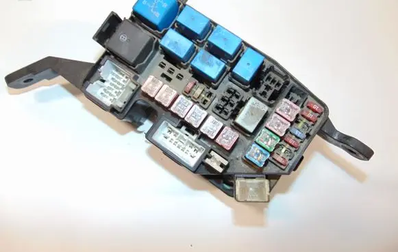 Hyundai Getz Fuse module 912911011 6425A50