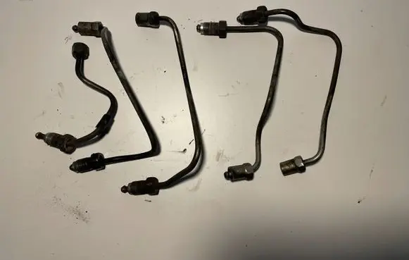 Toyota RAV 4 (XA20) Fuel main line pipe