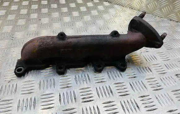 Isuzu Trooper Exhaust manifold