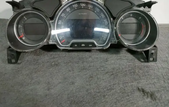 Citroen C5 Speedometer (instrument cluster) 9665364680