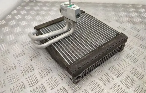 Air conditioning (A/C) radiator (interior)