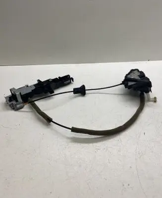 Renault Koleos I Front door lock
