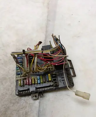 Mercedes-Benz 100 W631 Fuse box set 6315401373