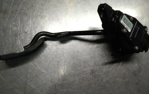 Skoda Superb B5 (3U) Accelerator pedal position sensor 6PV0077033 8E2721523H