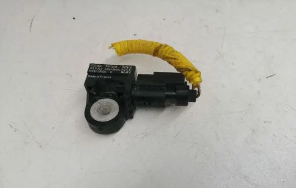 KIA Ceed Airbag deployment crash/impact sensor 959302P000 05072015