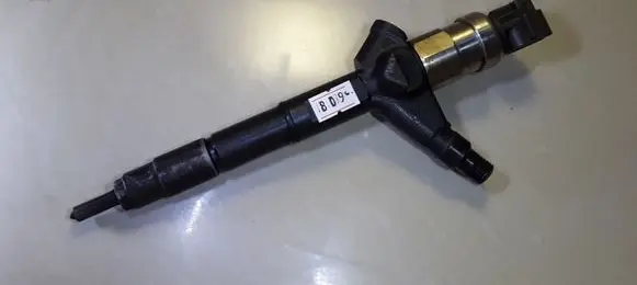 Nissan Primera Fuel injector 16600AU600 08D00864AU6