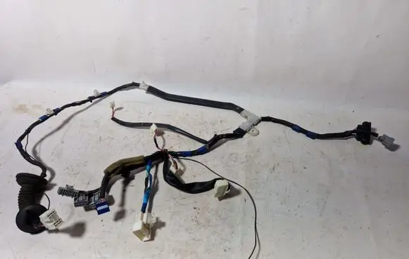 Lexus GS 300 400 430 Front door wiring loom 8215230830