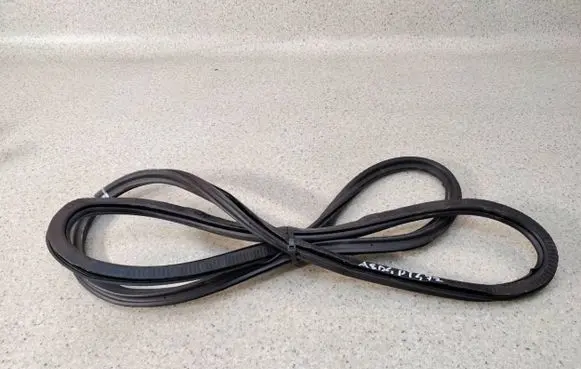 Audi A8 S8 D4 4H Rubber seal rear door 