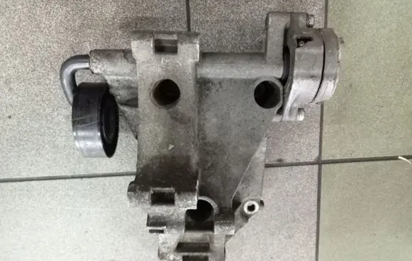 Generator/alternator bracket