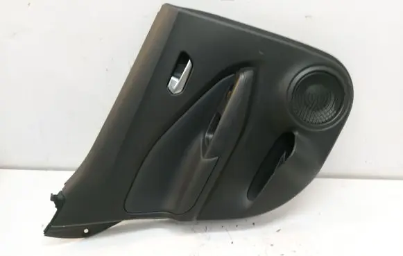 Nissan Juke II F16 Front door card panel trim