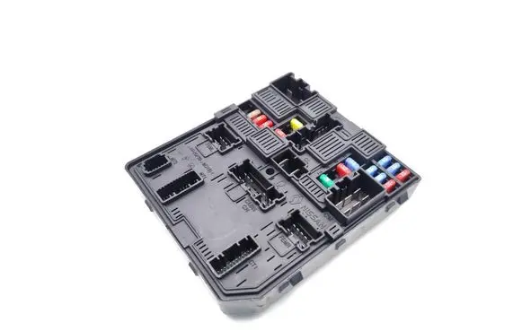 Nissan Qashqai Central body control module 284B74BA0A