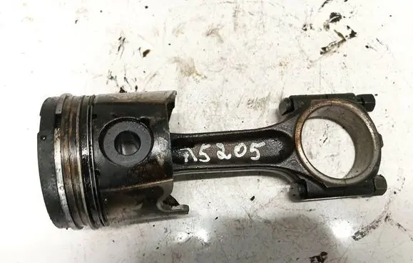Citroen Xsara Piston with connecting rod 
