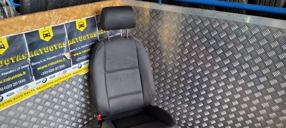 Audi A4 S4 B6 8E 8H Front driver seat 8E0881105P