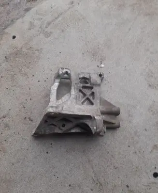 Subaru Legacy A/C compressor mount bracket 5370035300 73611AE070