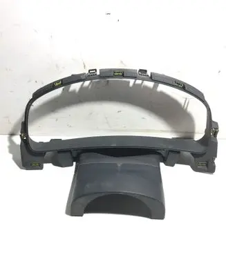 Volkswagen Touareg II Dashboard trim 7P1857053