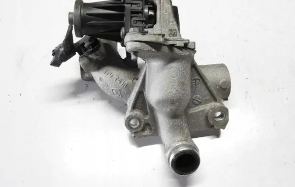 Nissan Note (E12) EGR valve 8200973738