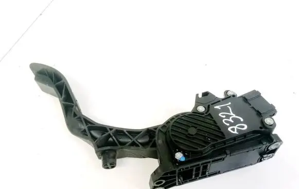 Audi A1 Accelerator throttle pedal 0280755067 6R2721503A