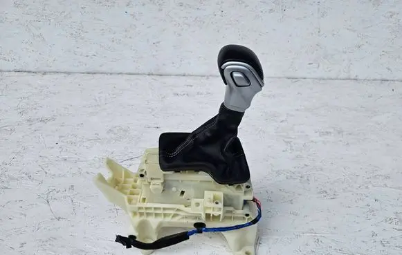 KIA Ceed Gear shifter/selector M6210RJS