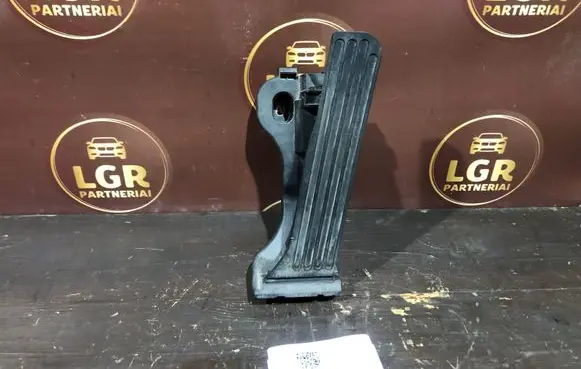 Volkswagen Golf V Accelerator throttle pedal 1K1721503L