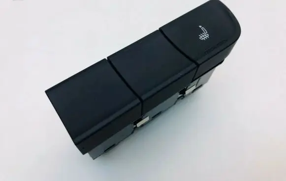 Audi A1 Seat heating switch 8X0959674A
