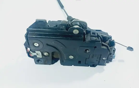 Skoda Octavia Mk2 (1Z) Front door lock 15AB 3D1837015AB A00467