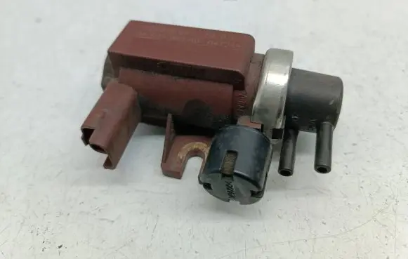 Ford Focus C-MAX Turbo solenoid valve 9650098380 72832804