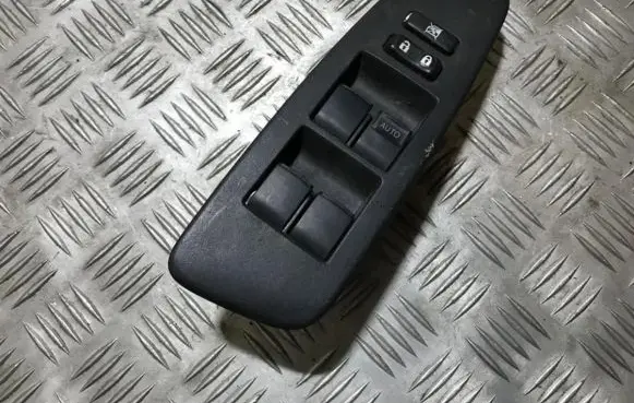 Toyota Auris 150 Electric window control switch 7423102550 74231-02550