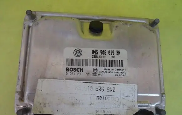 Volkswagen Fox Engine control unit/module 0281011721 045906019BN