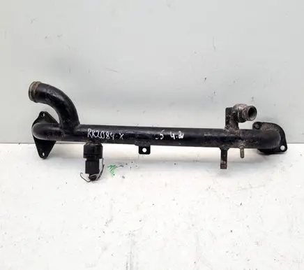 Audi A6 S6 C5 4B Engine coolant pipe/hose 077121071BD