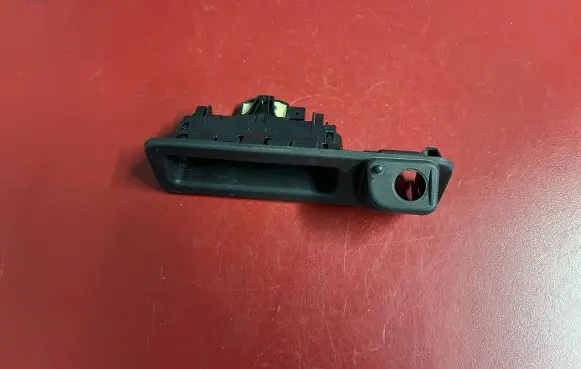 BMW X1 U11 Tailgate handle with camera 8494246
