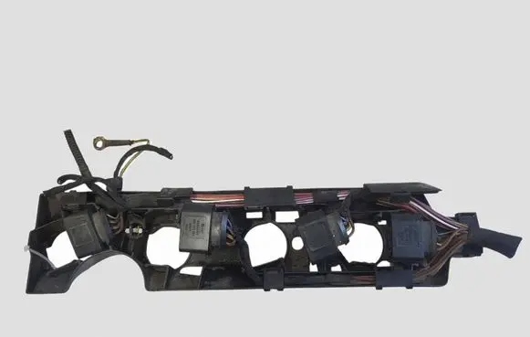 Volkswagen Golf VII Fuel injector wires 036971815A 4B0973724