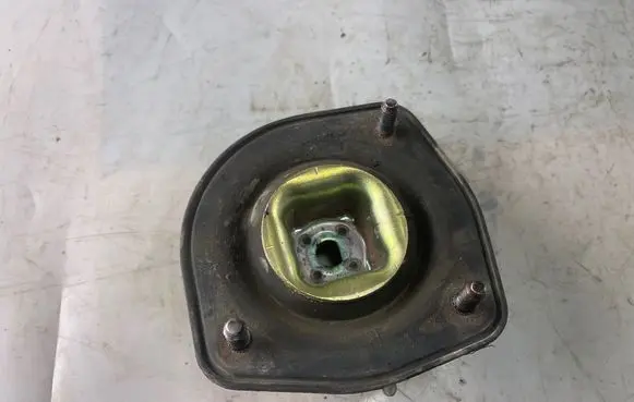 Hyundai Matrix Front shock absorber mounting bracket 