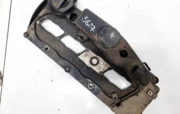 Audi A5 8T 8F Rocker cam cover 03L103469A