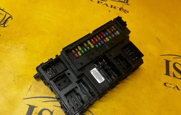 Ford Fusion II Fuse box set GU5T-15604-BDD GU5T15604BDD