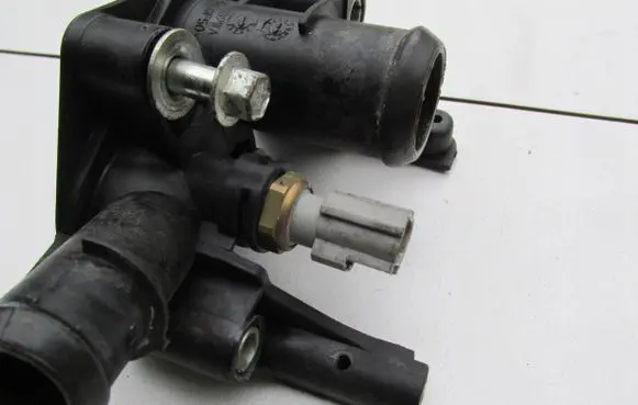 Ford B-MAX Exhaust gas temperature sensor