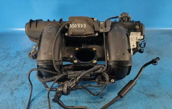 BMW 3 E92 E93 Intake manifold 758113605