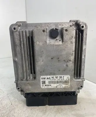 Volkswagen Golf Sportsvan Engine control unit/module 04L907309E 0281019175