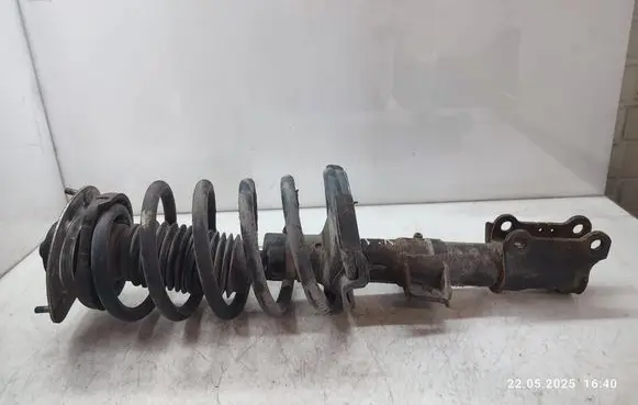 Volvo XC90 Front shock absorber with coil spring