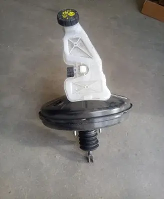 Renault Captur II Brake booster 472105699R