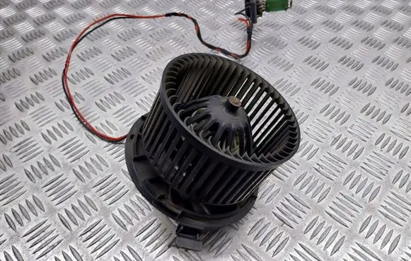 Renault Clio III Front door blower motor N103955N