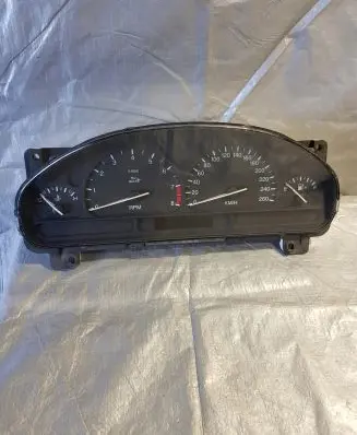 Jaguar S-Type Speedometer (instrument cluster) XR8F10849AL