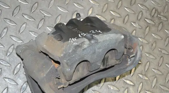Lexus RX 450H Front brake caliper