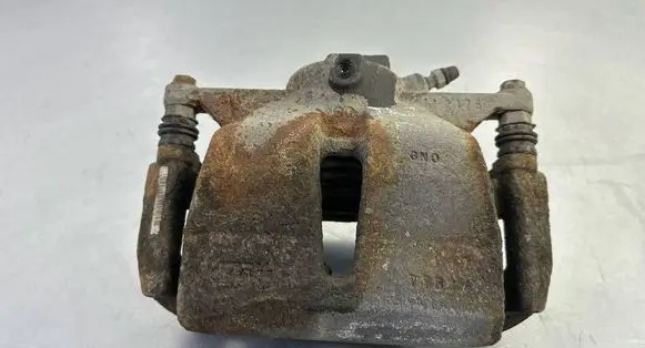 Volkswagen Tiguan Front brake caliper 3C0615123