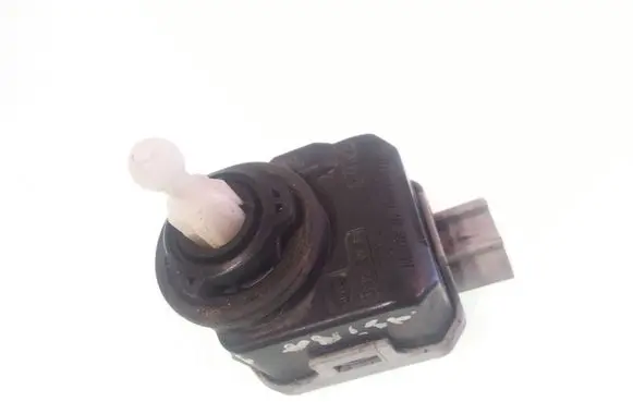 Headlight level adjustment motor
