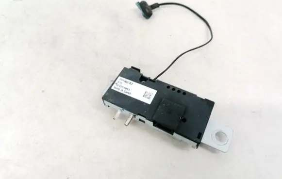 Antenna control unit