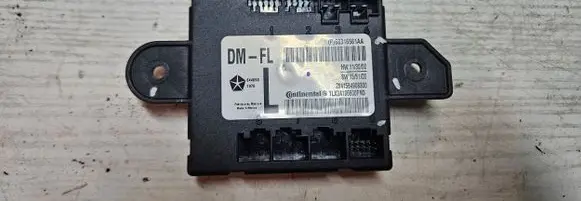 Chrysler Pacifica Door control unit/module 68316561AA
